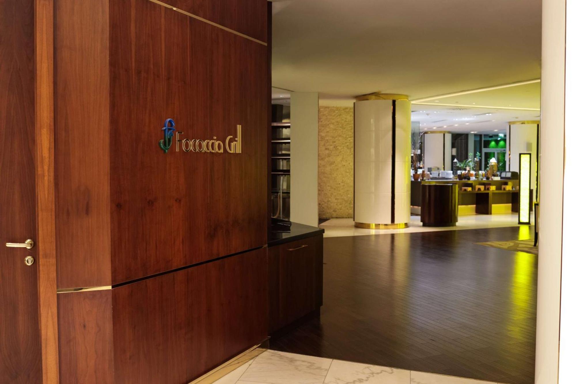 Hyatt Regency Душанбе Екстериор снимка