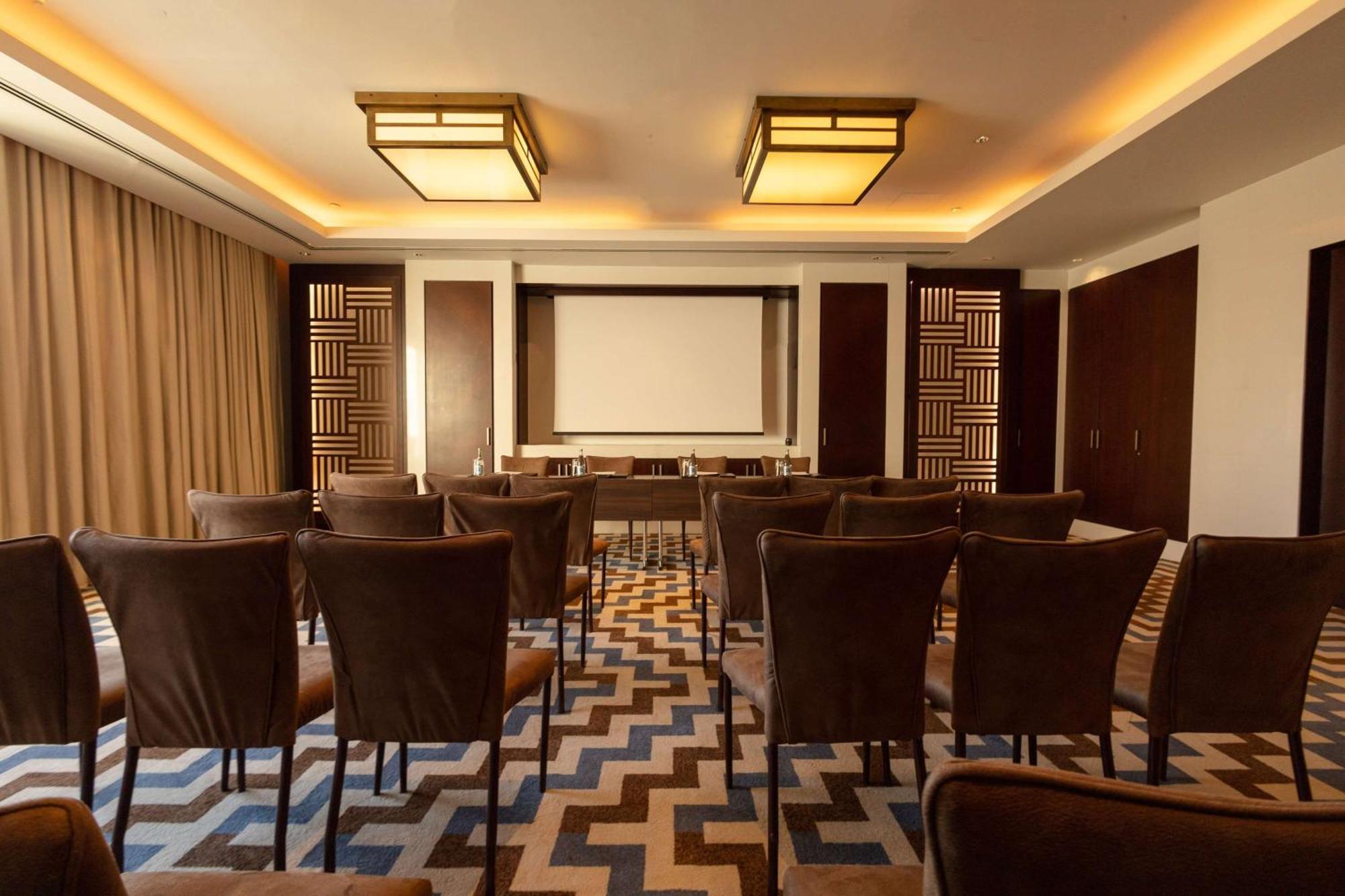 Hyatt Regency Душанбе Екстериор снимка