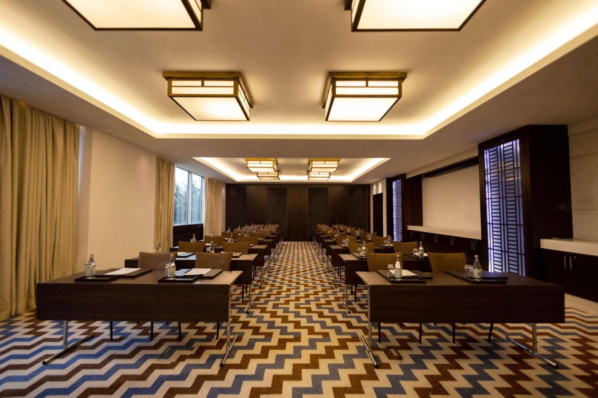 Hyatt Regency Душанбе Екстериор снимка