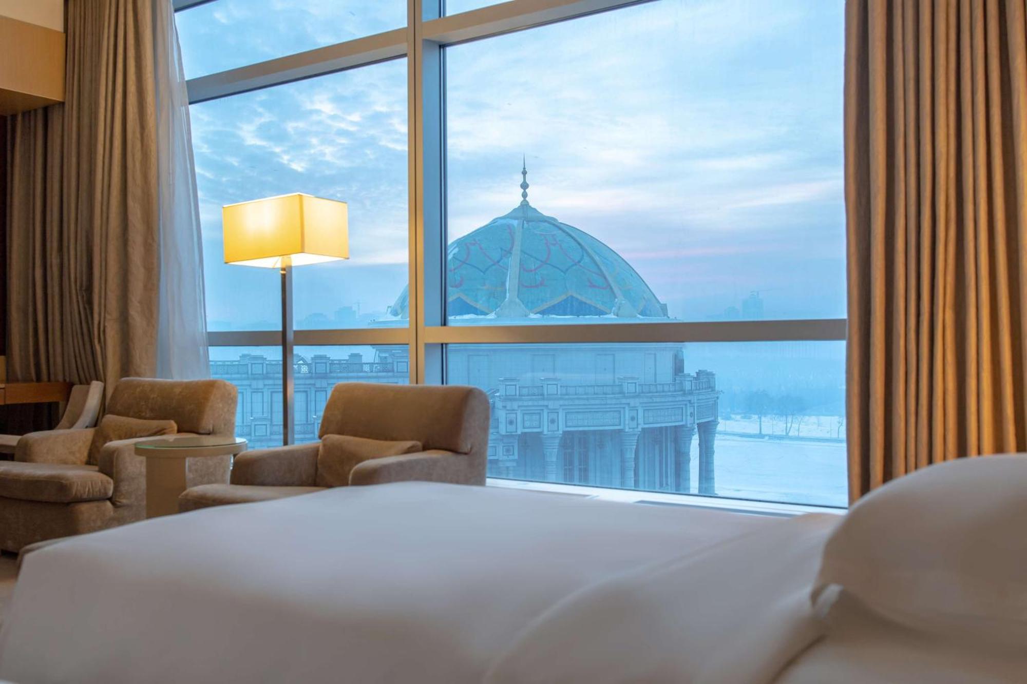 Hyatt Regency Душанбе Екстериор снимка