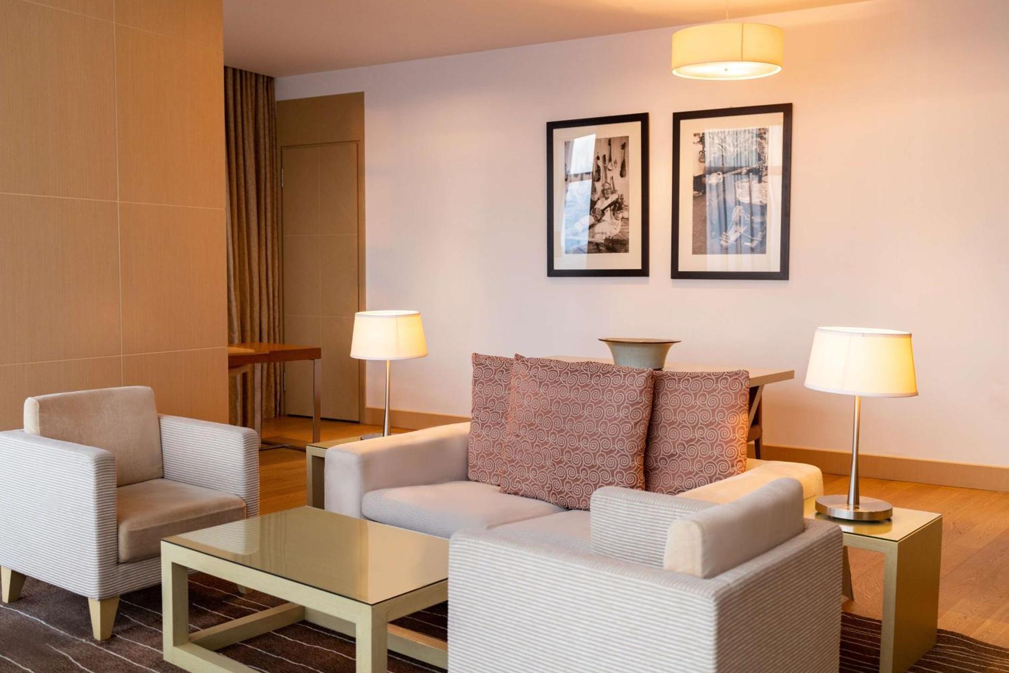 Hyatt Regency Душанбе Екстериор снимка